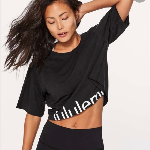 ISO lululemon cortes crop top expression - Picture 2 of 2